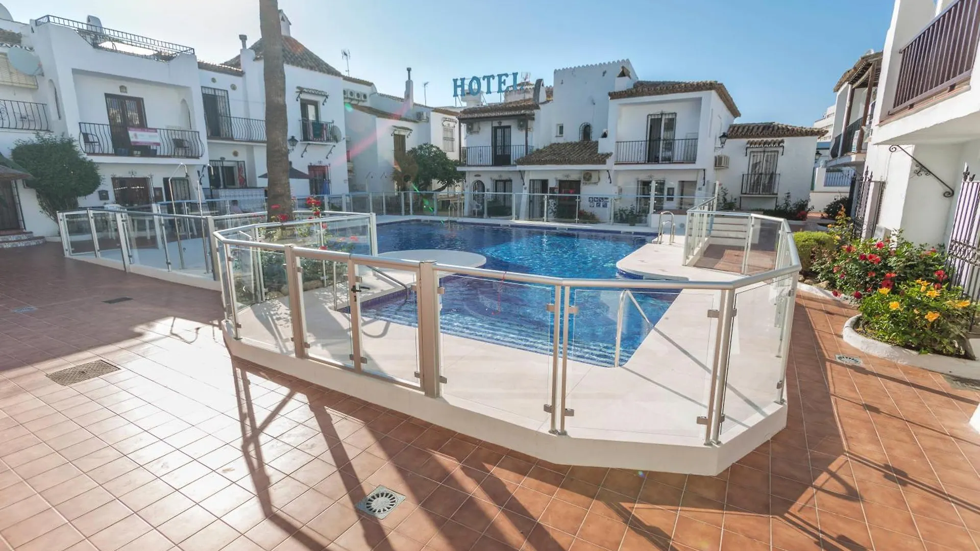 Canovas Nerja - Nueva Nerja - Pueblo Andaluz 95 0*,