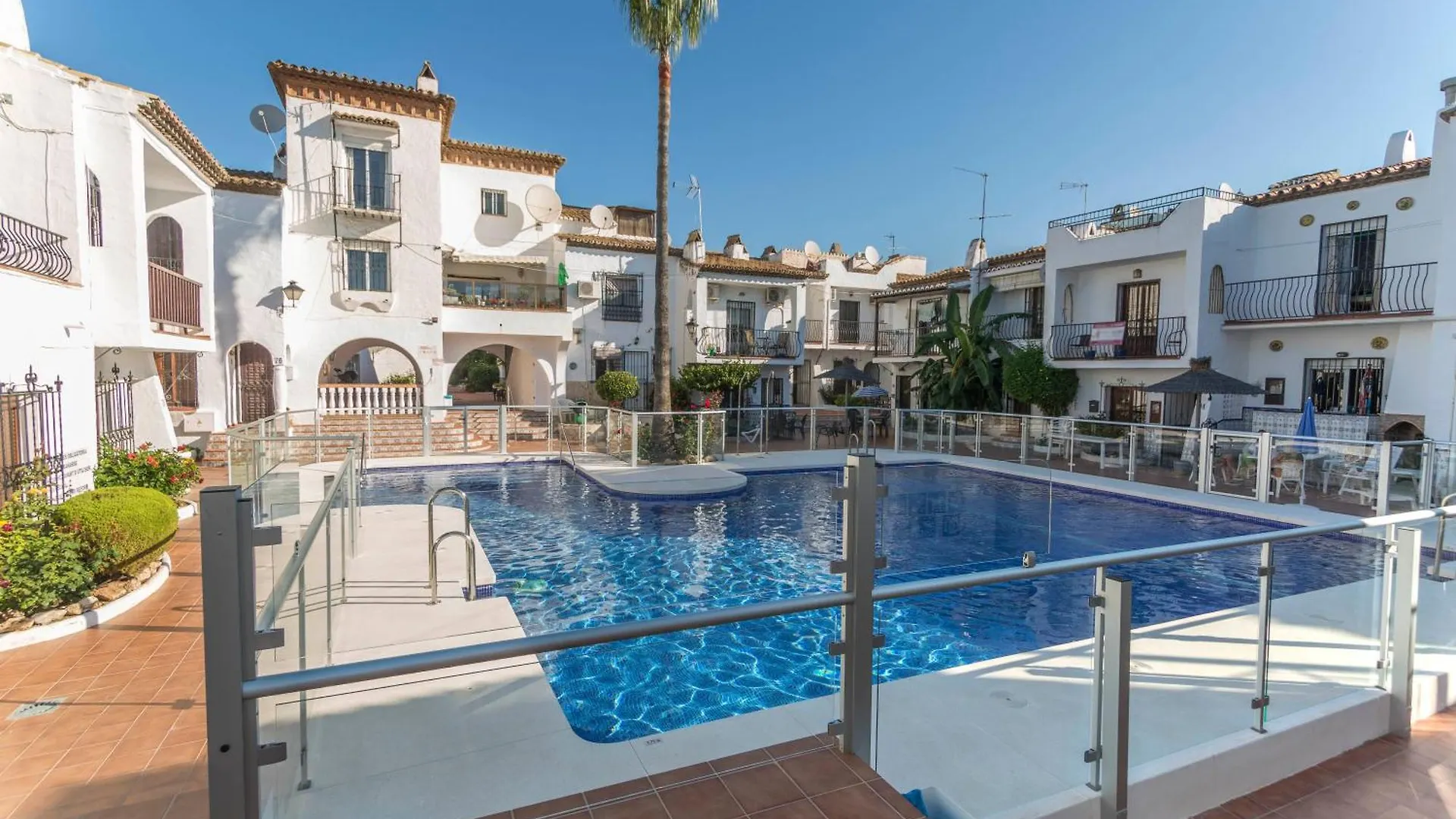 Canovas Nerja - Nueva Nerja - Pueblo Andaluz 95 España